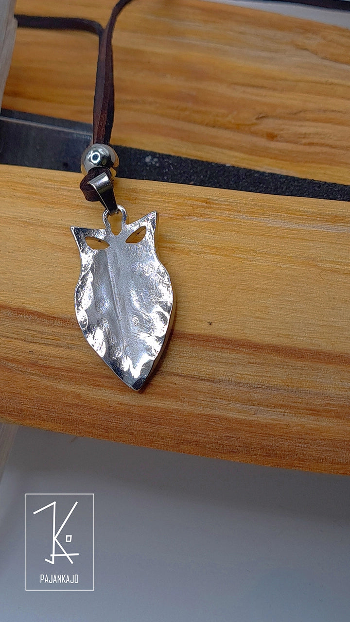 Pöllö Toteemi - Teräskaulakoru