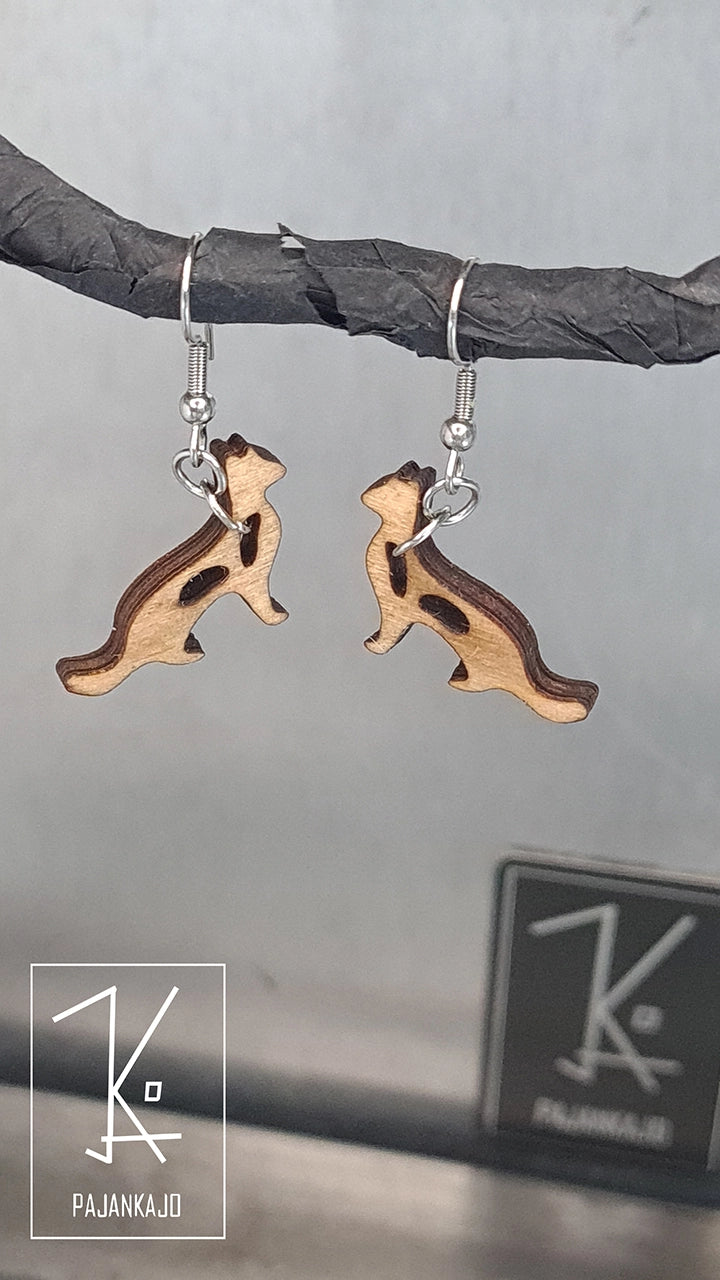 Kärppä - Puiset Korvakorut